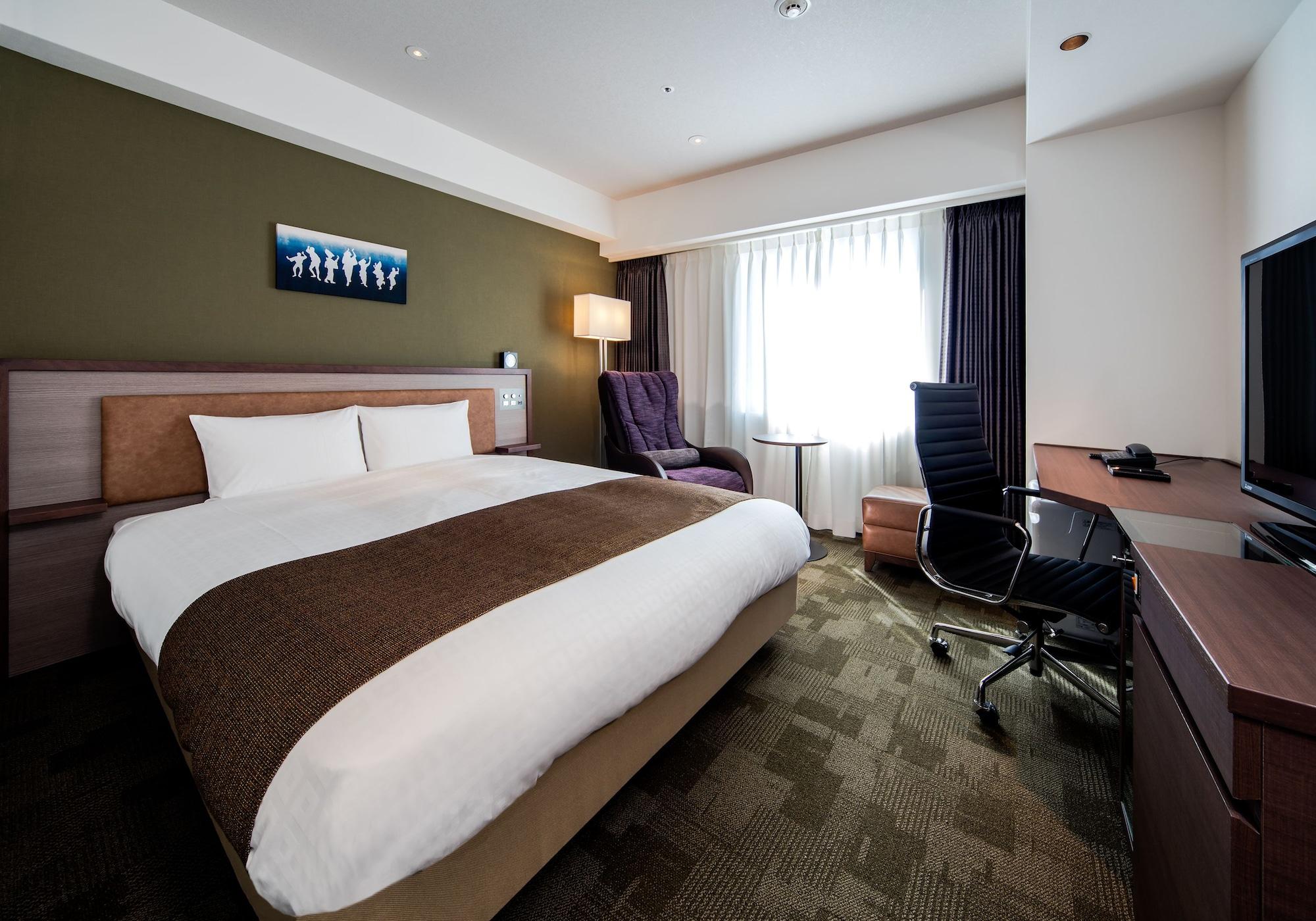Daiwa Roynet Hotel Tokushima Ekimae Екстериор снимка