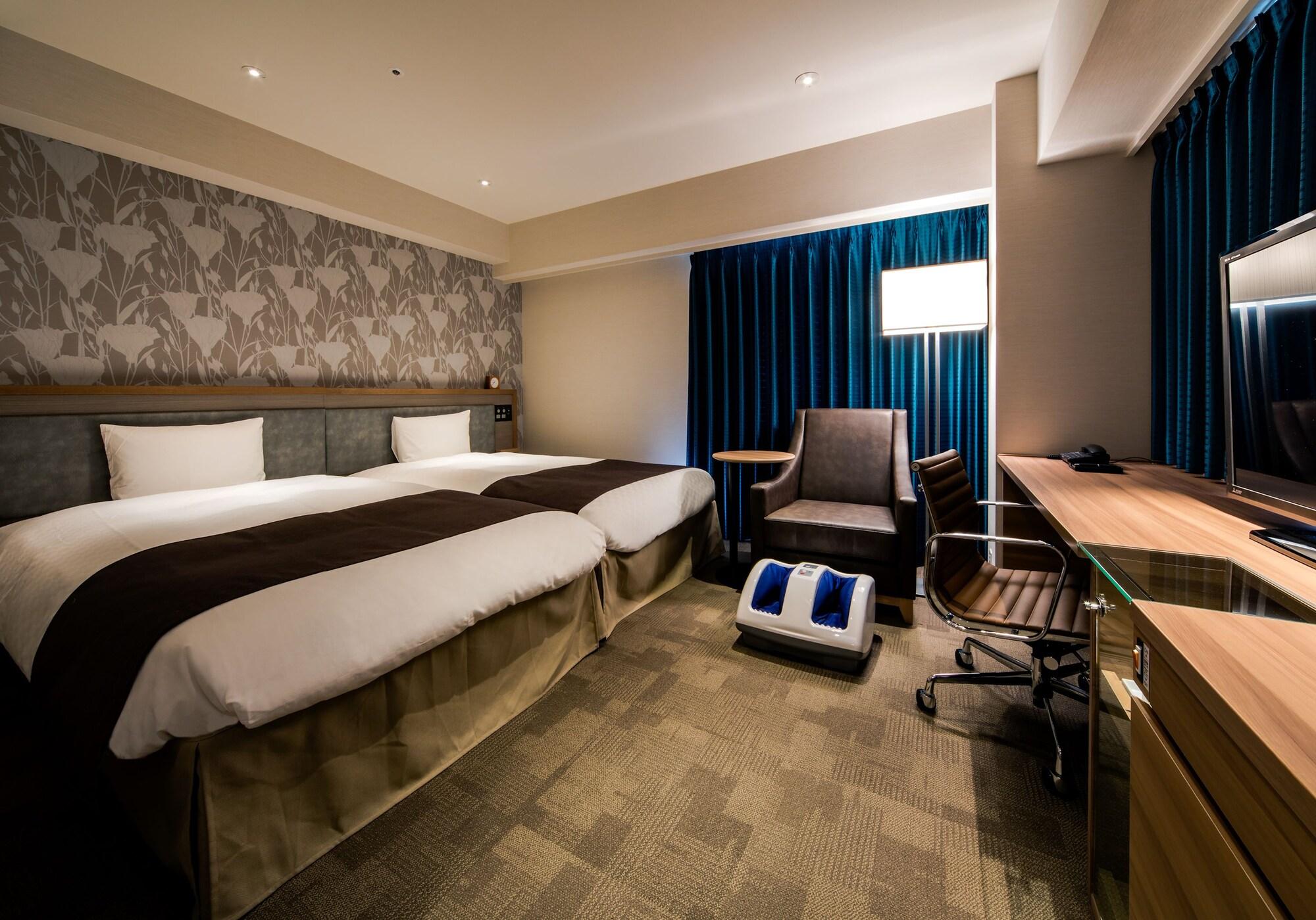 Daiwa Roynet Hotel Tokushima Ekimae Екстериор снимка