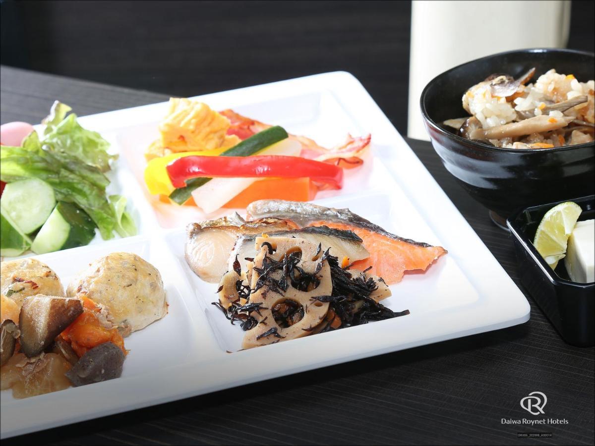 Daiwa Roynet Hotel Tokushima Ekimae Екстериор снимка