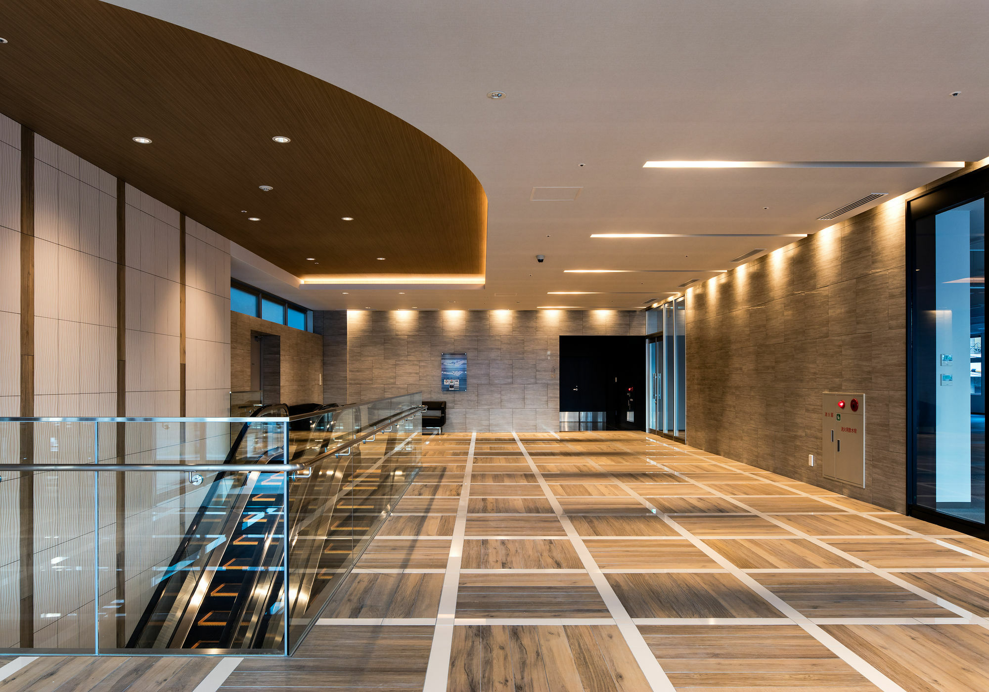 Daiwa Roynet Hotel Tokushima Ekimae Екстериор снимка